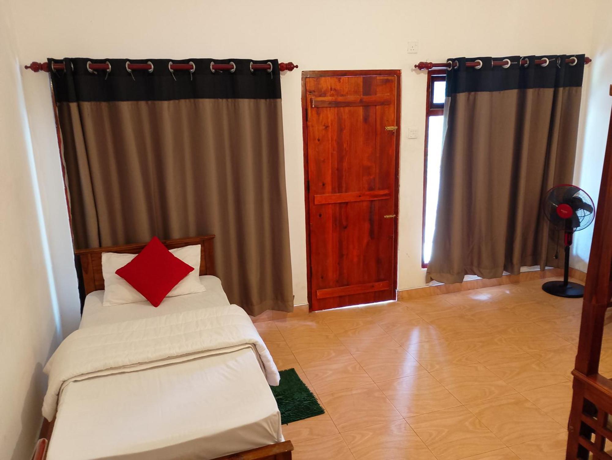 T-More Hotel & Hostel Ella Exterior photo
